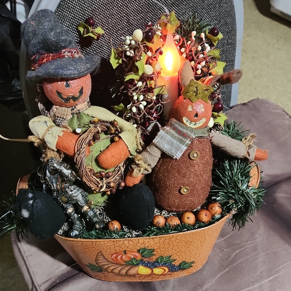 Festive Scarecrow and Pumpkin Decor With Flickering Light.  HEAVYWEIGHT.